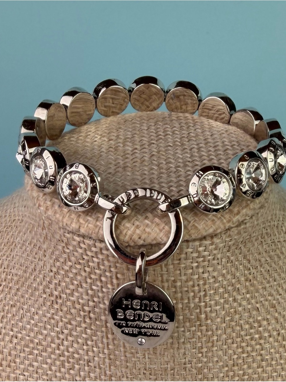 Henri Bendel Crystal Bezel Stretch Bracelet Silver Tone Logo Charm 712 Fifth Ave